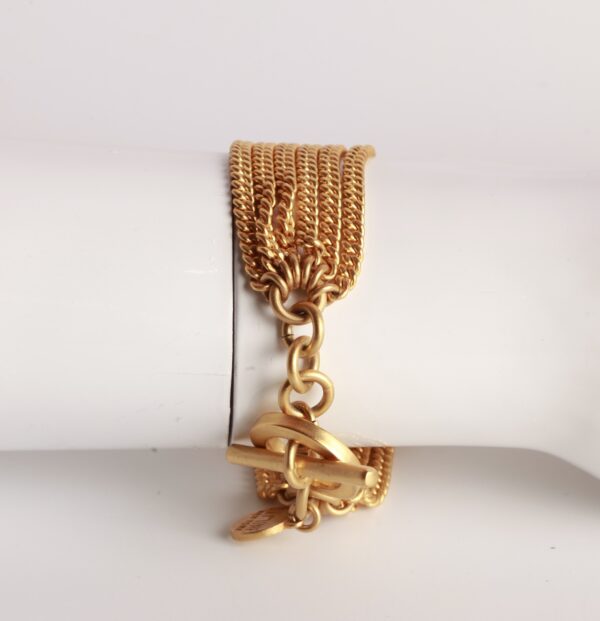 Multi gaby bracelet with toggle