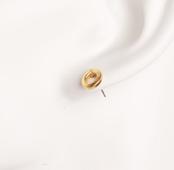 Link earrings small