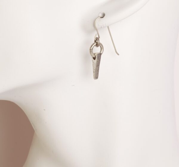 Triangle small earrings - Image 2